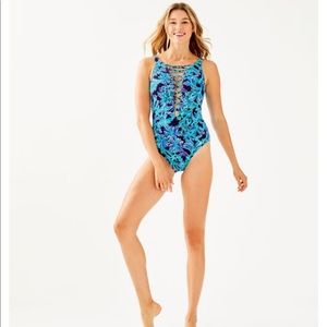 ISLE LATTICE ONE PIECE SWIMSUIT size 6 NBW